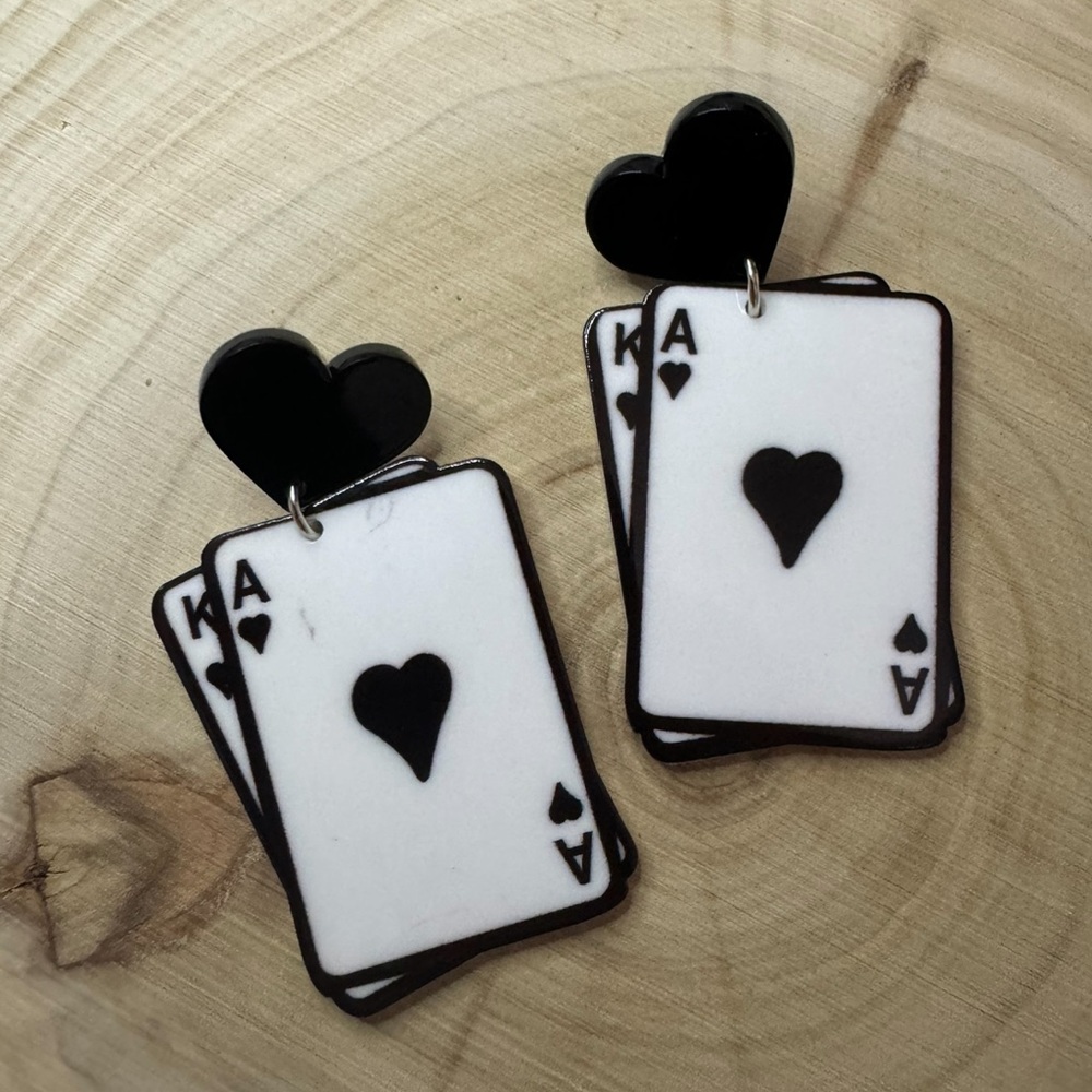 Card earrings♣️🖤♠️